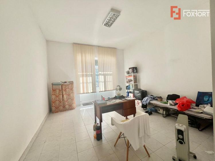 Casa de vanzare la curte comuna Zona Lunei - COMISION 0%