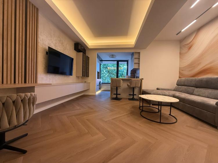 GARSONIERĂ | NORTH AREA LAKE VIEW | LUX | Metrou- Aurel Vlaicu