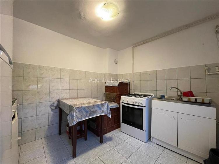 Casa de vanzare P+M zona centrala Tulcea - 30