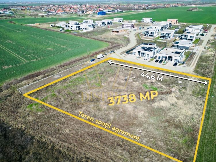 Teren pretabil pentru spatii agrement 3738 mp | Covaci