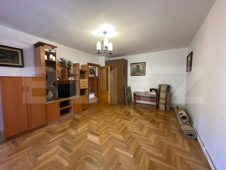 Apartament 4 camere, 100 mp, 2 parcări + 2 boxe, etaj 1, zona Noua - Brașov