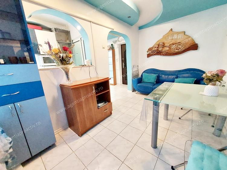 Apartament cu 3 camere, Micro 19, etaj 1, mobilat!