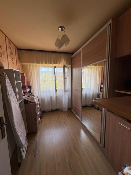 Apartament 4 camere | 80 mp| Etaj 2 | Utilat | Bulevardul Traian – Baia Mare