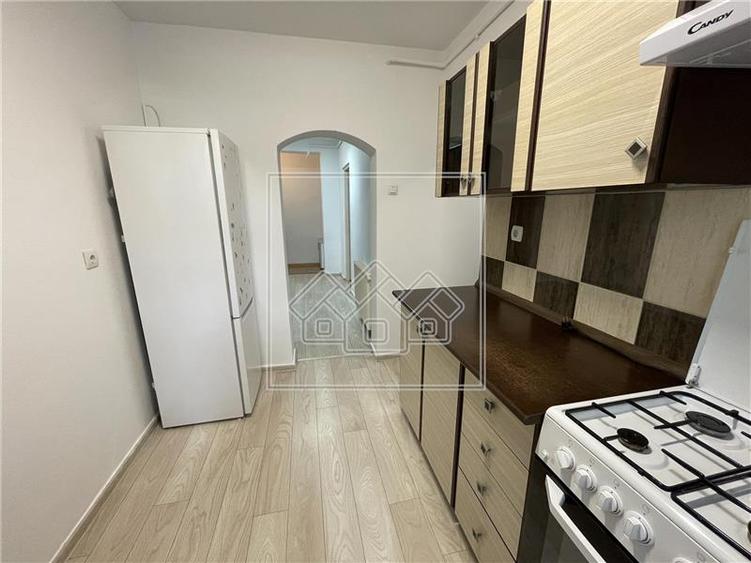 Apartament 2 camere decomandat, str. Rahovei, parter + balcon