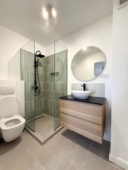 Apartament 3 camere finisat si utilat cu parcare