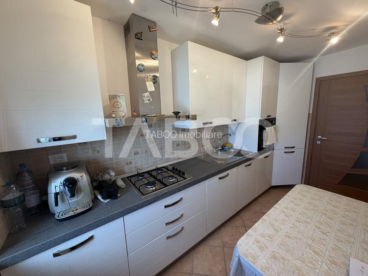 Apartament 3 camere complet renovat mobilat si utilat zona 1 Decembrie - 7