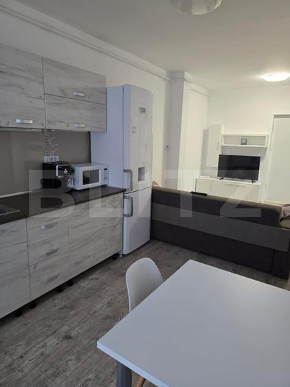 Apartament cu 3 camere, 47 mp, parcare subterana, zona Vivo