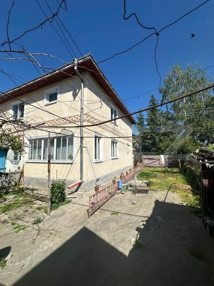 Casa ultracentrala , 200mp, teren 450 mp , Radauti