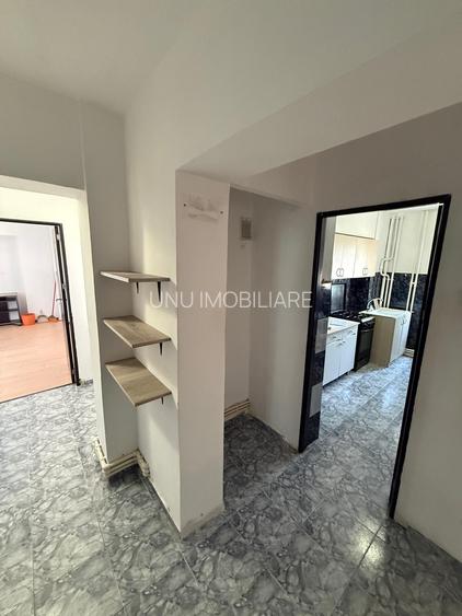 2 camere Decomandat- Gara - Rapa Galbena- 60 mp - 130000 euro - 2