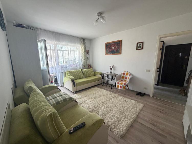 Apartament cu 2 camere, zona Hurmuzachi, Radauti