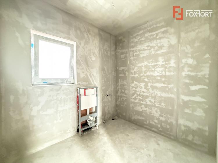 Duplex cu 4 camere de vanzare si teren de 335 mp - zona Sacalaz