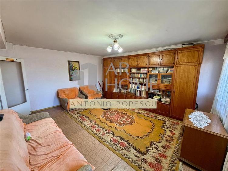 Apartament 3 camere, 2 balcoane, Ploiesti, zona Cantacuzino.