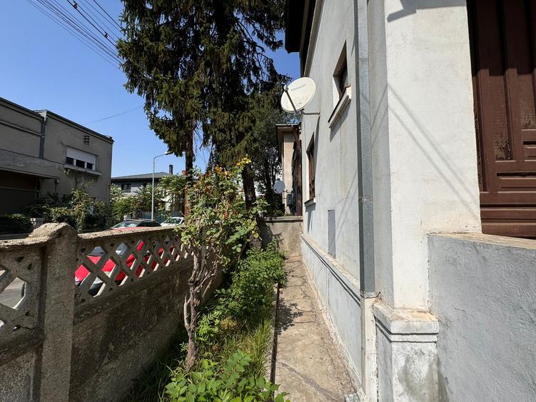 Casă de vânzare – zona Parcul Carol, București