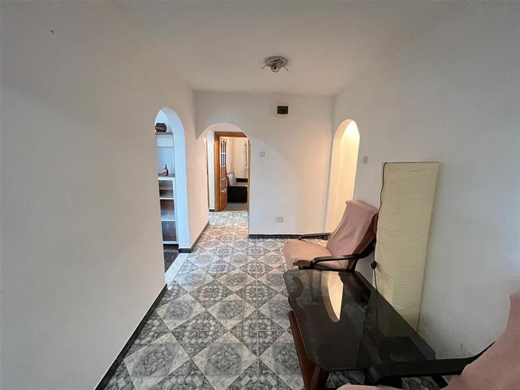 Apartament  3 camere + extindere zona Independentei