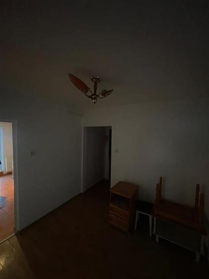 Apartament 3 camere Dacia - Decomandat