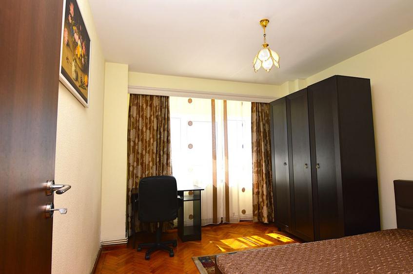 INCHIRIERE APARTAMENT 3 CAMERE B.DUL LIBERTATII – PALATUL PARLAMENTULUI