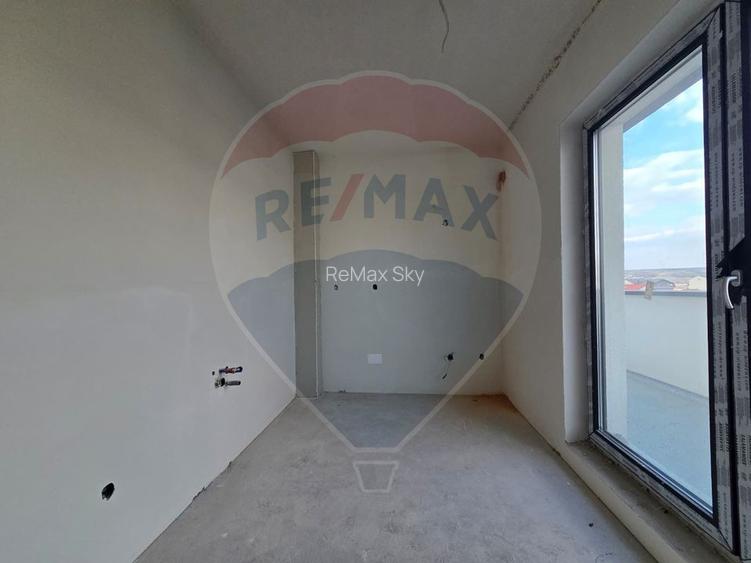 Apartament 3 camere, zona Între Lacuri - 8