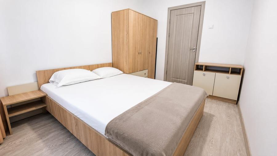Apartament 3 camere mobilat –  Campus Universitar