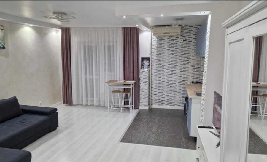 Garsonieră decomandată de închiriat – Metrou Muncii | 36 mp | Etaj 8/10