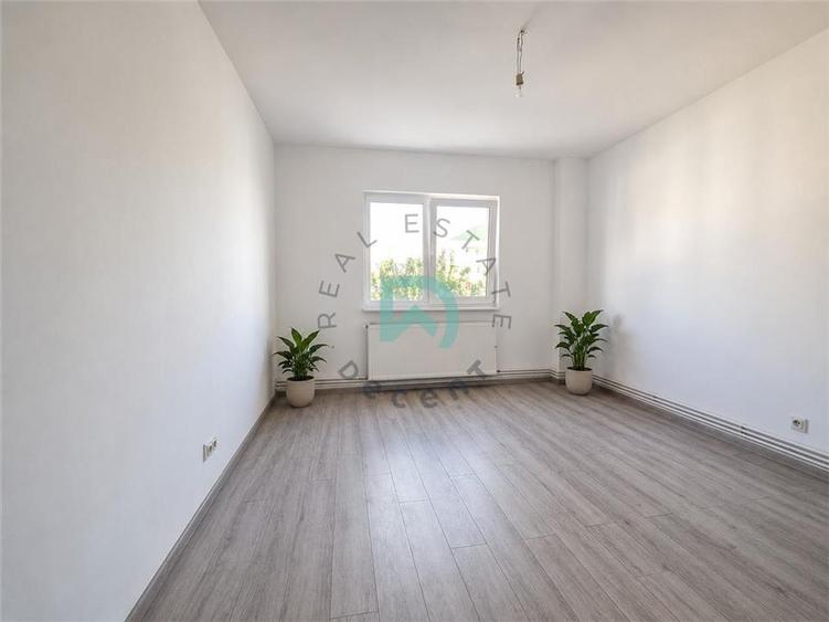 Comision 0% cumparator!!! Garsoniera decomandata, Astra, Brasov