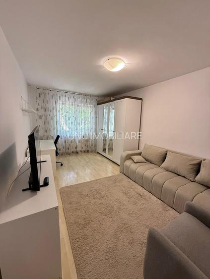 Apartament cu 2 camere - Centru Civic - Tg. Cucu - 7