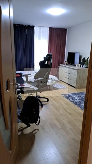 3 camere/2 bai/ parter / Cartier Intre Lacuri