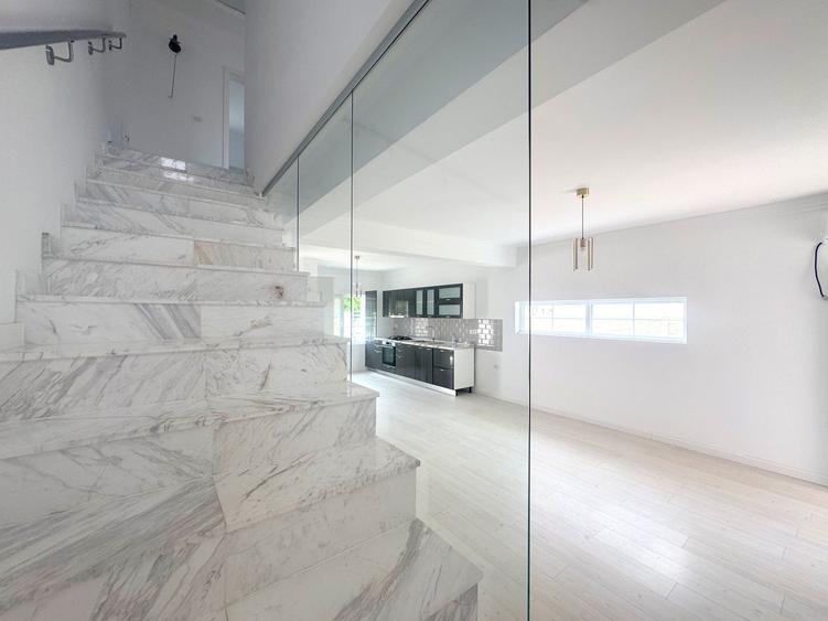 Duplex 4 camere in cartier Europa-Mosnita Noua