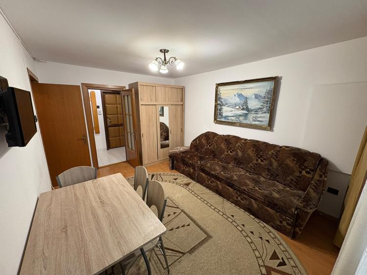 Apartament 2 camere, zona Plopilor Vechi