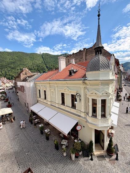 Apartament 2 camere in casa, centru vechi istoric, pozitie deosebita - Brasov