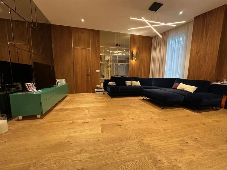 Apartament pe 2 niveluri