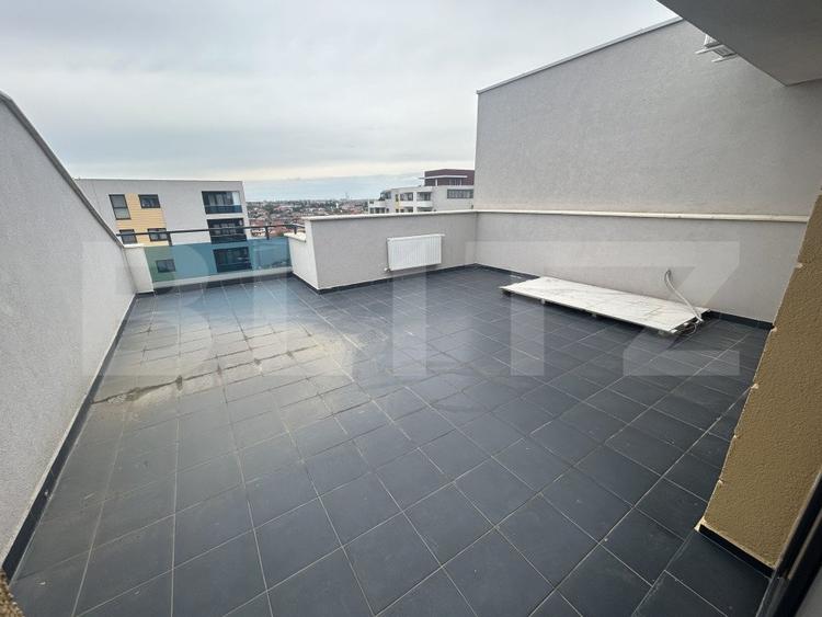 Penthouse superb de 200 mp, cu terasa de 40 mp, zona Nufarul