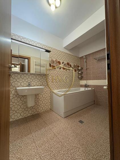 Apartament cu 3 camere | Centrala proprie | Loc de parcare | Aviatiei