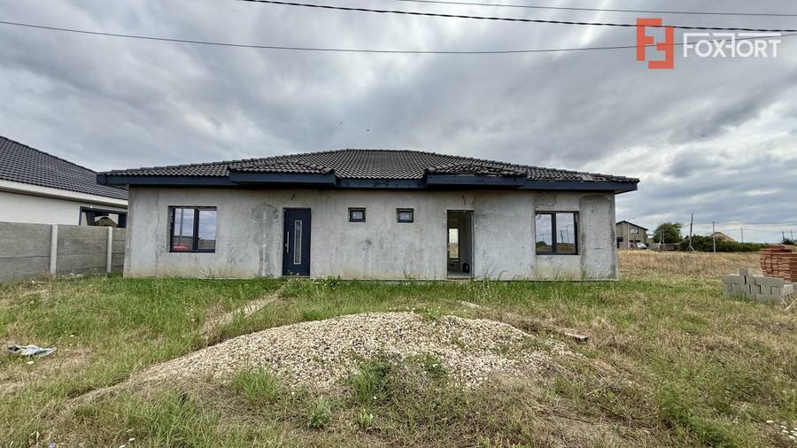 Duplex intreg, cu 6 camere, parter - 144 mp, zona Sacalaz