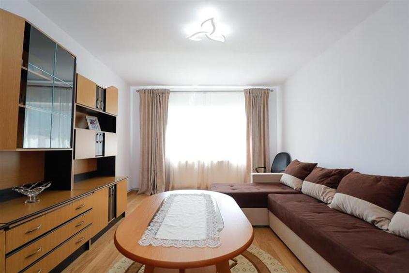 Apartament decomandat, vedere frumoasa, etaj2, Zarnesti, Brasov
