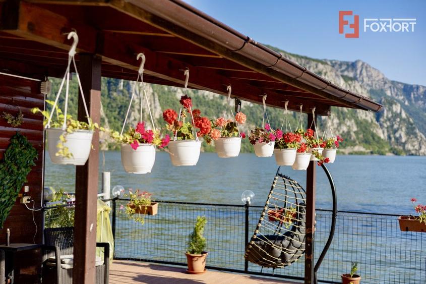Dubova | Pensiune de vânzare | Ponton restaurant