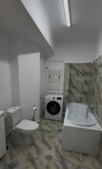 Închiriere Apartament 3 camere Ultracentral Centrală Proprie