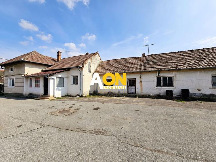 Casa 6 camere, garaj dublu, 1118 mp teren, ultracentral
