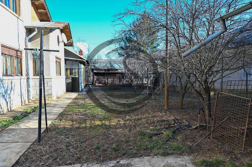 Casa cu 6 camere de vanzare | Zona Ultracentrala, Baicoi | Comision 0% - 3