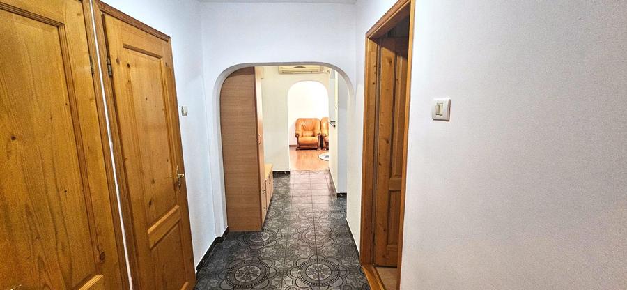 Apartament 3 camere de vânzare în Crângași – 75 mp, decomandat