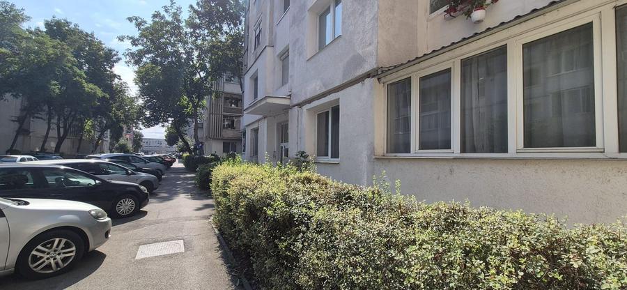 De inchiriat ap. 3 camere - str. Muncii