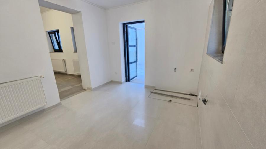 Proprietar , închiriez Spațiu de Birouri , Unirii -Budapesta, stradal , parcare