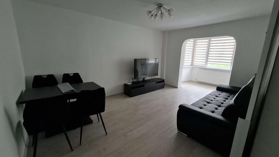 Apartament 3 camere de vanzare pe Bulevardul Grivitei, Brasov