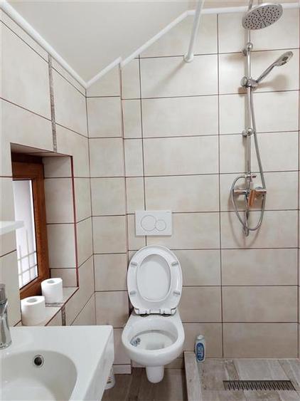 Casa mare pentru locuit sau birouri! De inchiriat sau de vanzare!