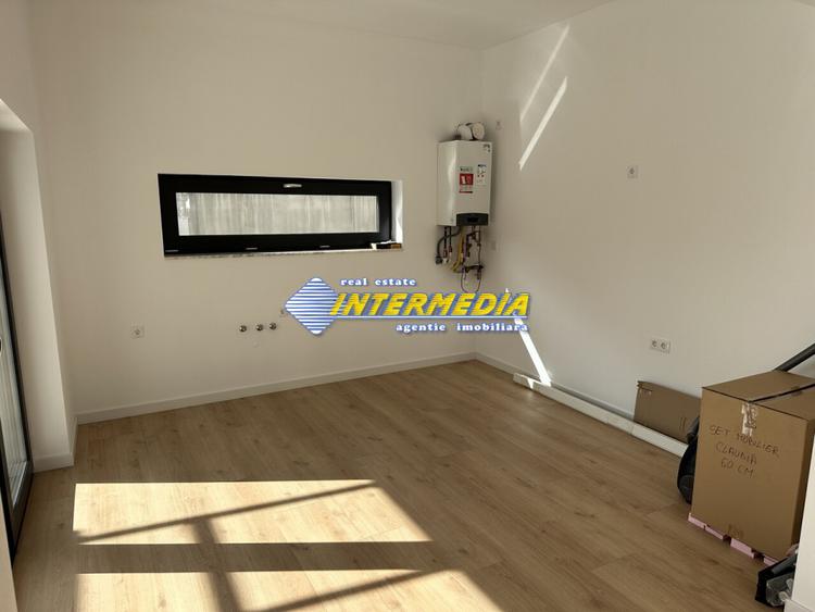 CASA NOUA I 90 MP I FINISATA LA CHEIE I ASFALT I TOATE UTILITATILE I