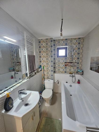 Casă 4 camere lângă pădure, 128 mp, curte 300 mp, mobilată