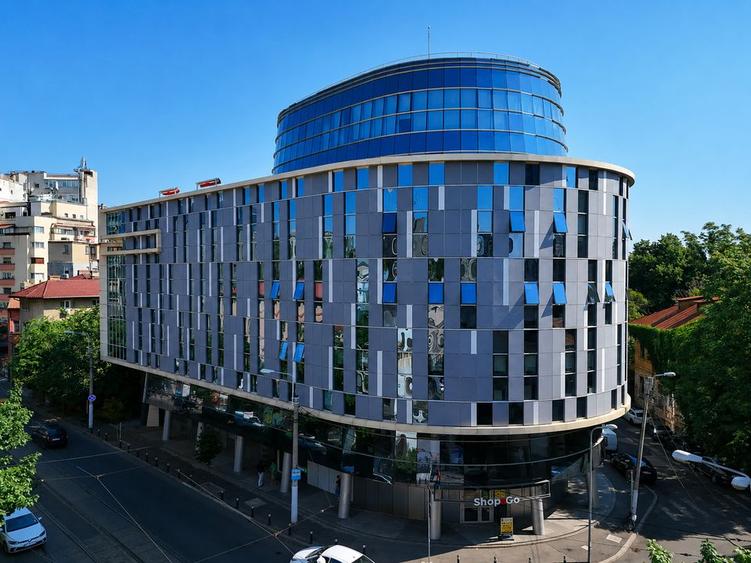 Armand Business Center