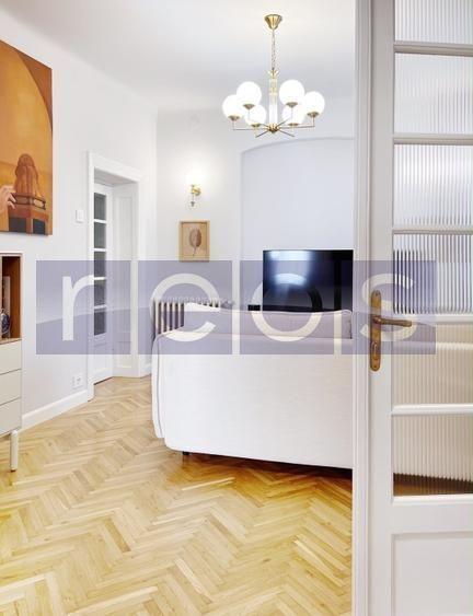 VANZARE APARTAMENT SUPERB 3 CAMERE VILA INTEREBELICA DACIA EMINESCU 90MP RENOVAT