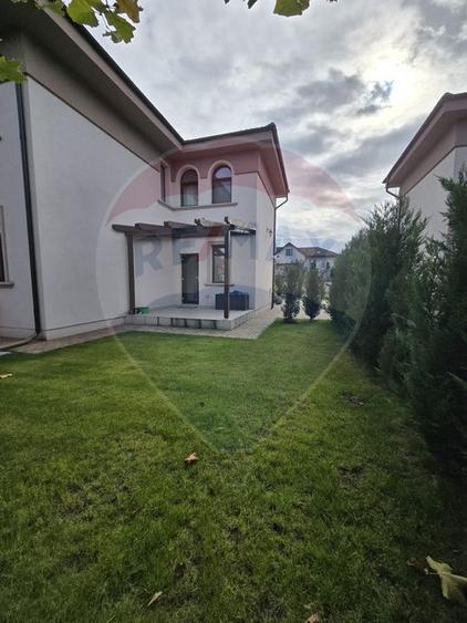 DE INCHIRIAT Casă / Vilă în Otopeni