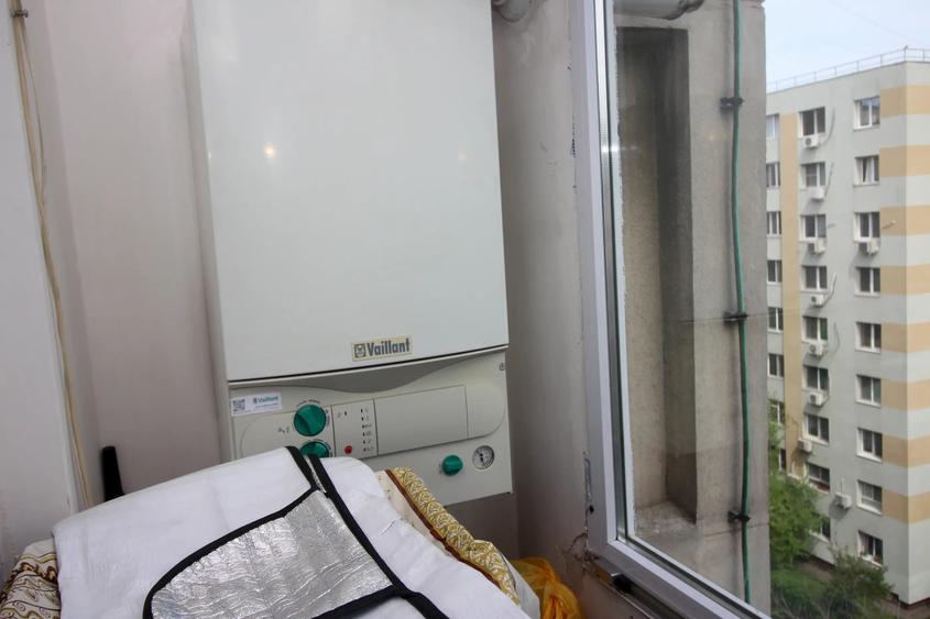 3 camere de 85 mp, cu centrală termică proprie, metrou Crângași la  10 minute