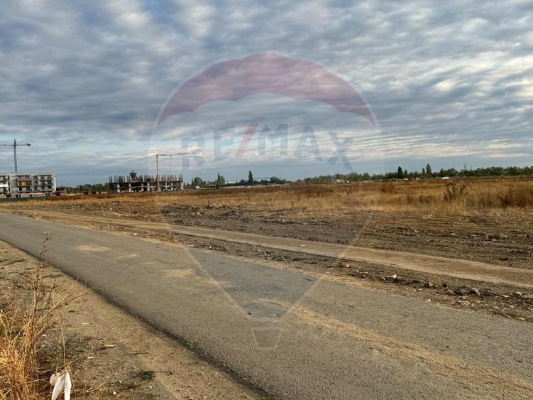Teren 9400 mp Strada Gura solcii
